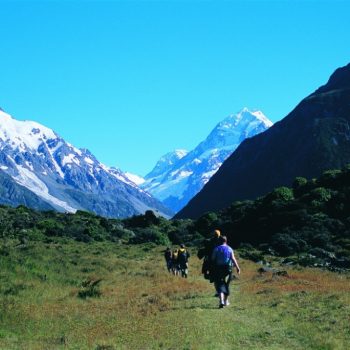 hooker-valley-walk-mt-cook-national-park-photo-bron-freeman